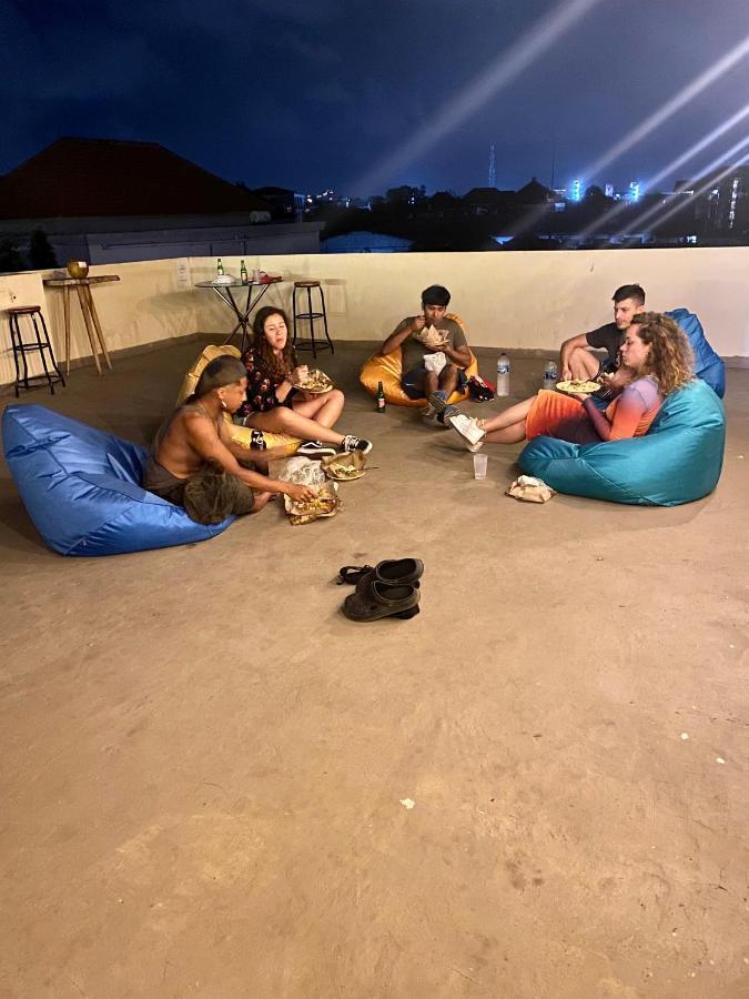 Amigos Guesthouse & Hostel Чангу Экстерьер фото